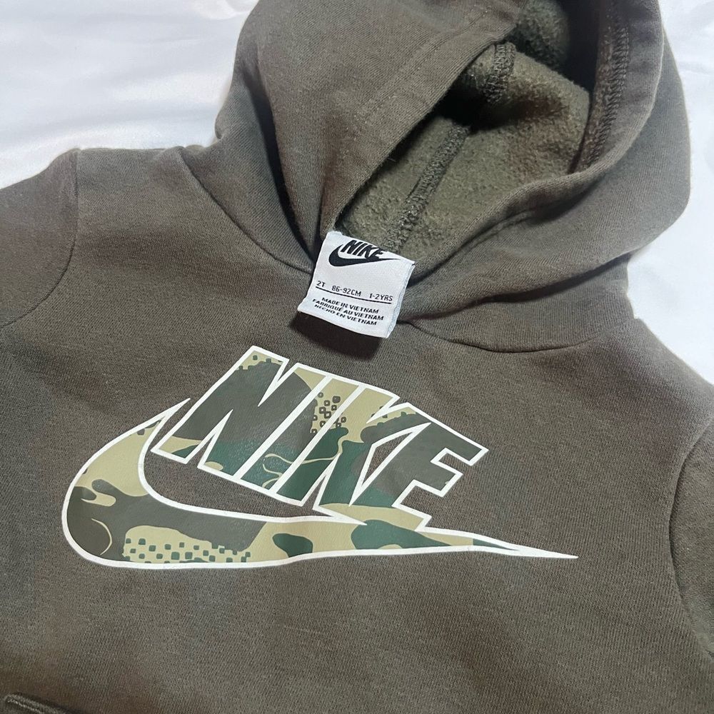 Nike Green Set Casual Athletic Style 2t